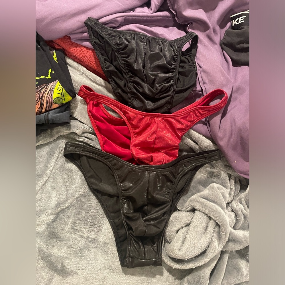 Men’s posing trunks